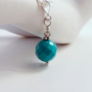Elegant Turquoise and Silver Pendant